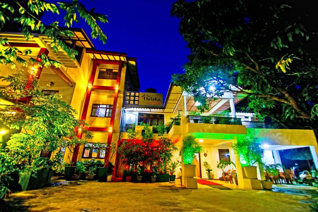 Thilaka City Hotel Anuradhapura Dış mekan fotoğraf