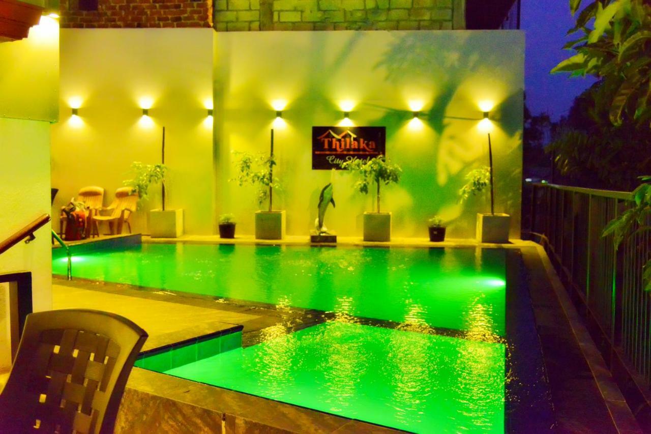 Thilaka City Hotel Anuradhapura Dış mekan fotoğraf