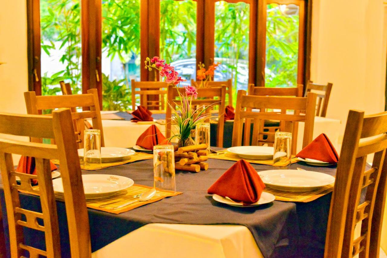 Thilaka City Hotel Anuradhapura Dış mekan fotoğraf